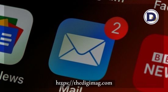 Envelope icon representing email marketing and digital communication for online business growth