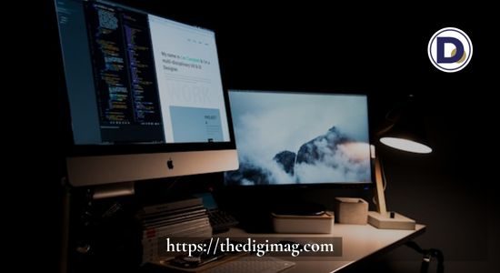 An image showing a laptop with an open blog, representing paid blogging courses that teach content strategy, SEO writing, traffic growth, and monetization techniques for professional bloggers.